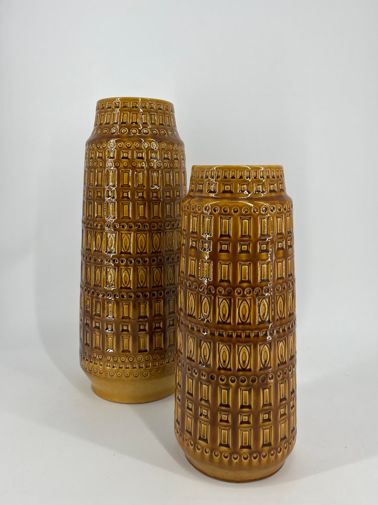 Scheurich - Vase  - Ceramic - Two vases by Scheurich Keramik, model Inka, marked. West Germany, the 1970s. #3.2