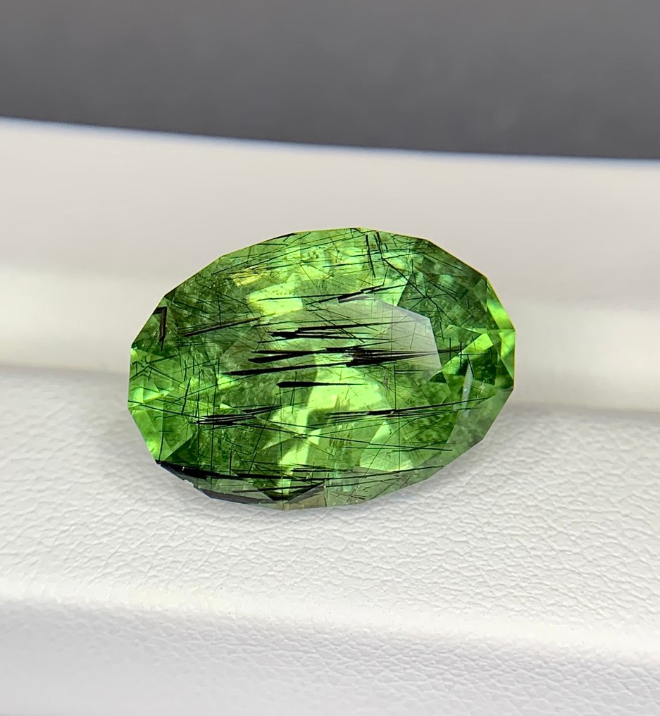 没有保留价 橄榄石  - 13.51 ct - 国际有色宝石协会（ICA GemLab） - 稀有的 Ludwigite #2.1