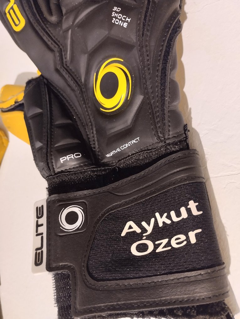 Fortuna Sittard - 荷兰足球联盟 - Aykut Ozer - 2017 - 守门员手套 #1.0