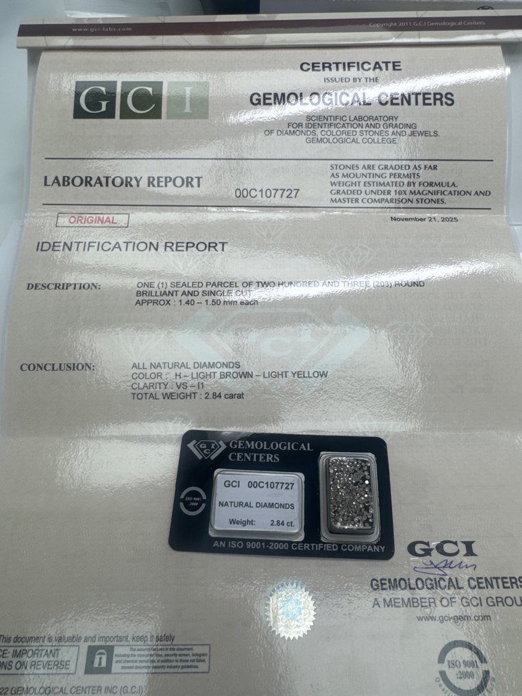 Ei pohjahintaa - 203 pcs Timantti  (Luonnonvärinen)  - 2.84 ct - Pyöreä - Light Ruskea, Keltainen - VS1, I1, VS2, SI1, SI2 - Israelin gemmologinen keskus (G.C.I.) - H #1.0