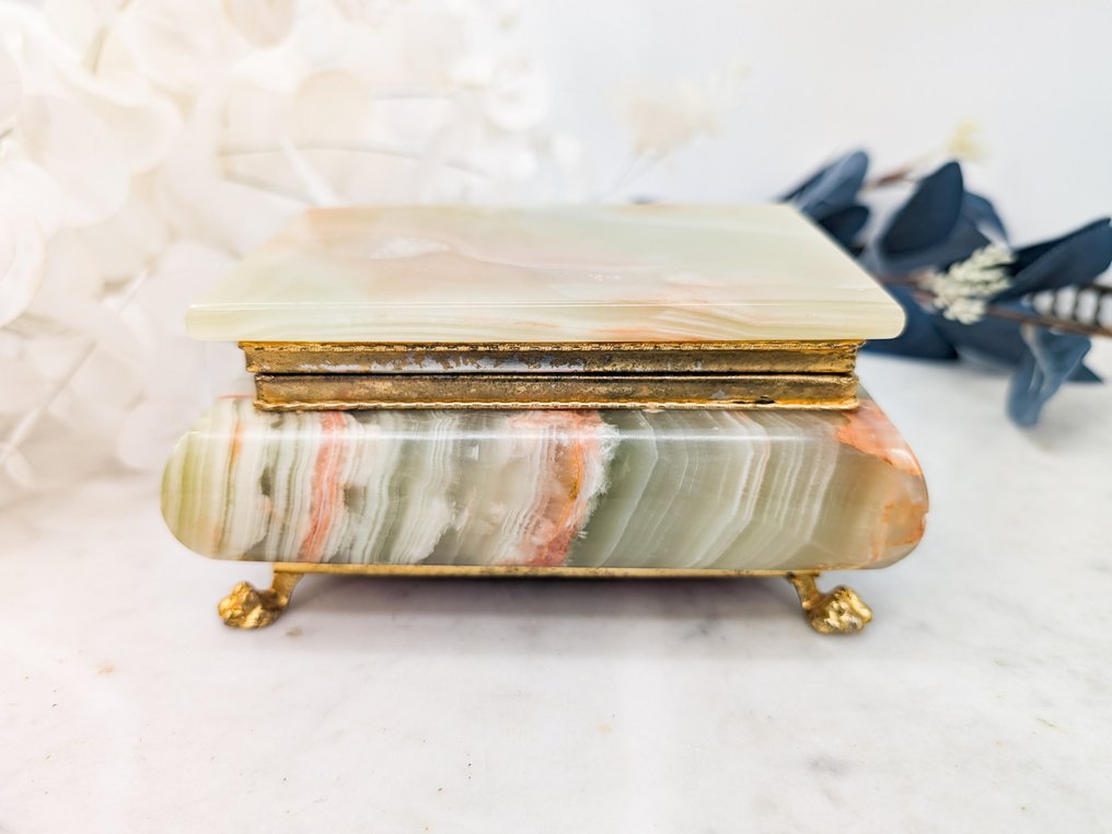 Belle boîte à bijoux en marbre d'onyx vert, pieds pattes de lion en laiton doré - Schmuckschatulle - Messing, Onyx #2.1