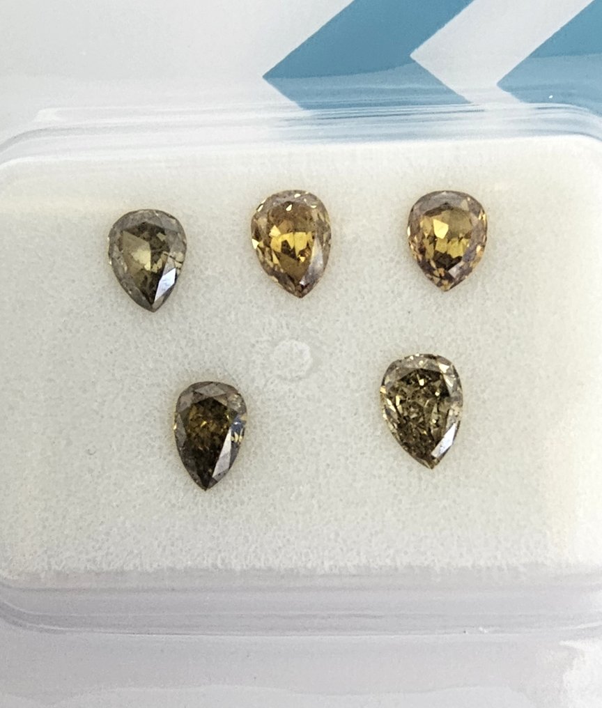 Nincs minimálár - 5 pcs Gyémánt  (Természetes)  - 0.82 ct - Körte - VS2, SI1 - Nemzetközi Gemmológiai Intézet (IGI) - Fancy Mix Colors* #1.0