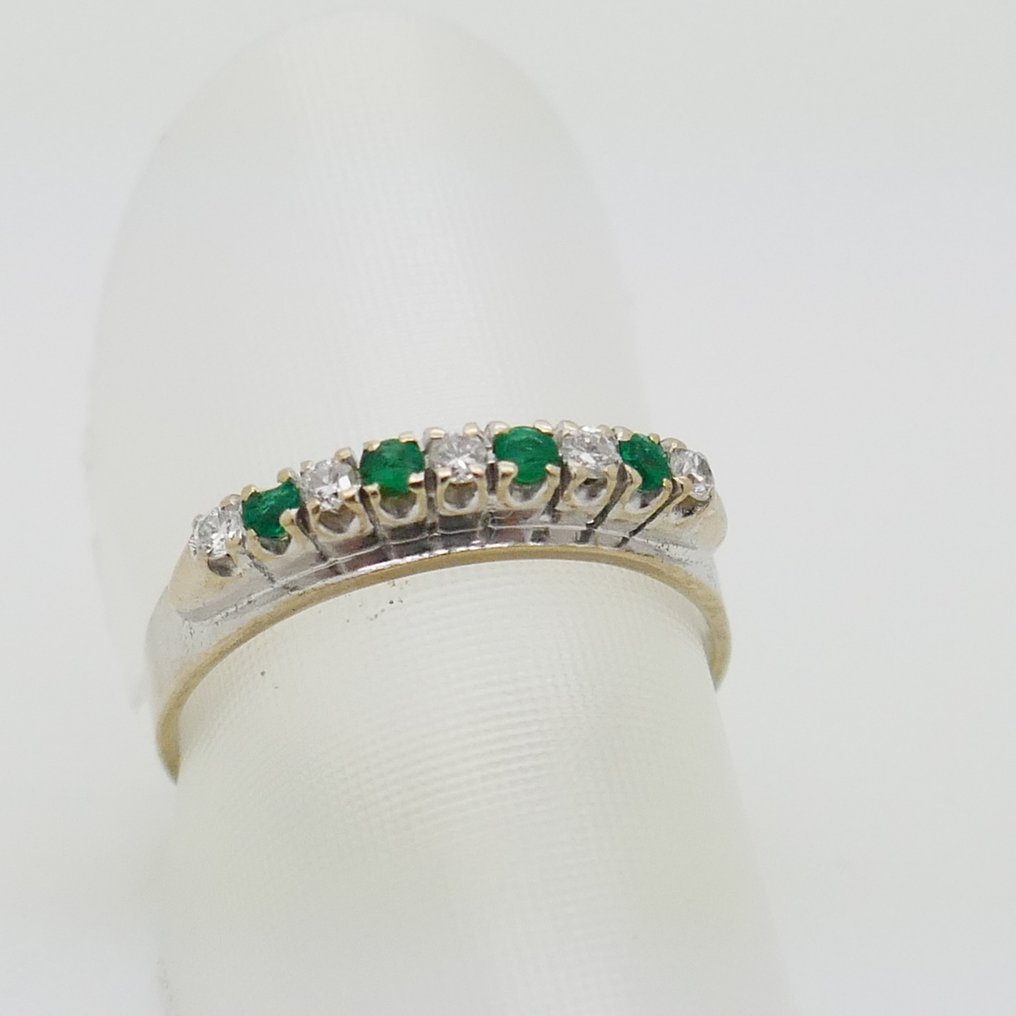 Senza Prezzo di Riserva - Anello - 18 carati Oro bianco -  0.23ct. tw. Diamante (Naturale)  - Smeraldo #2.1