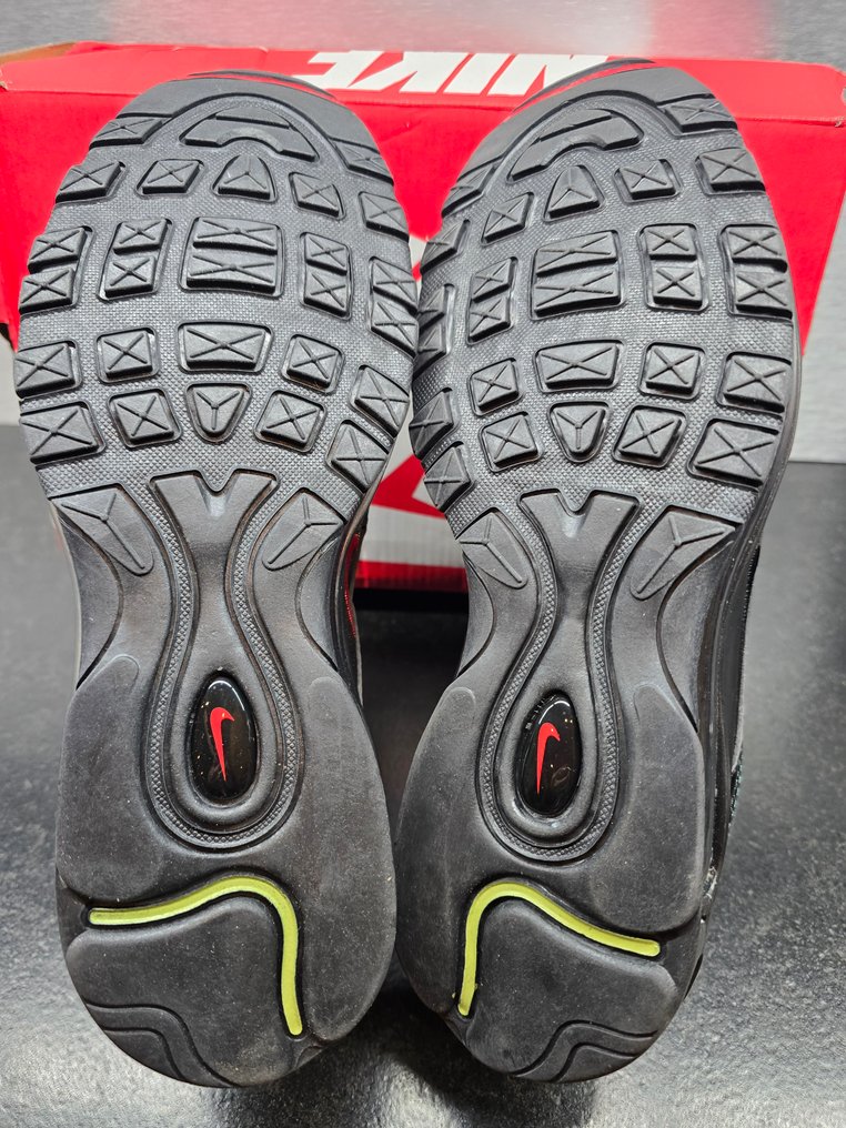 Nike - Air Max 97 Undefeated - 运动鞋 - 尺寸: EU 42 #3.2
