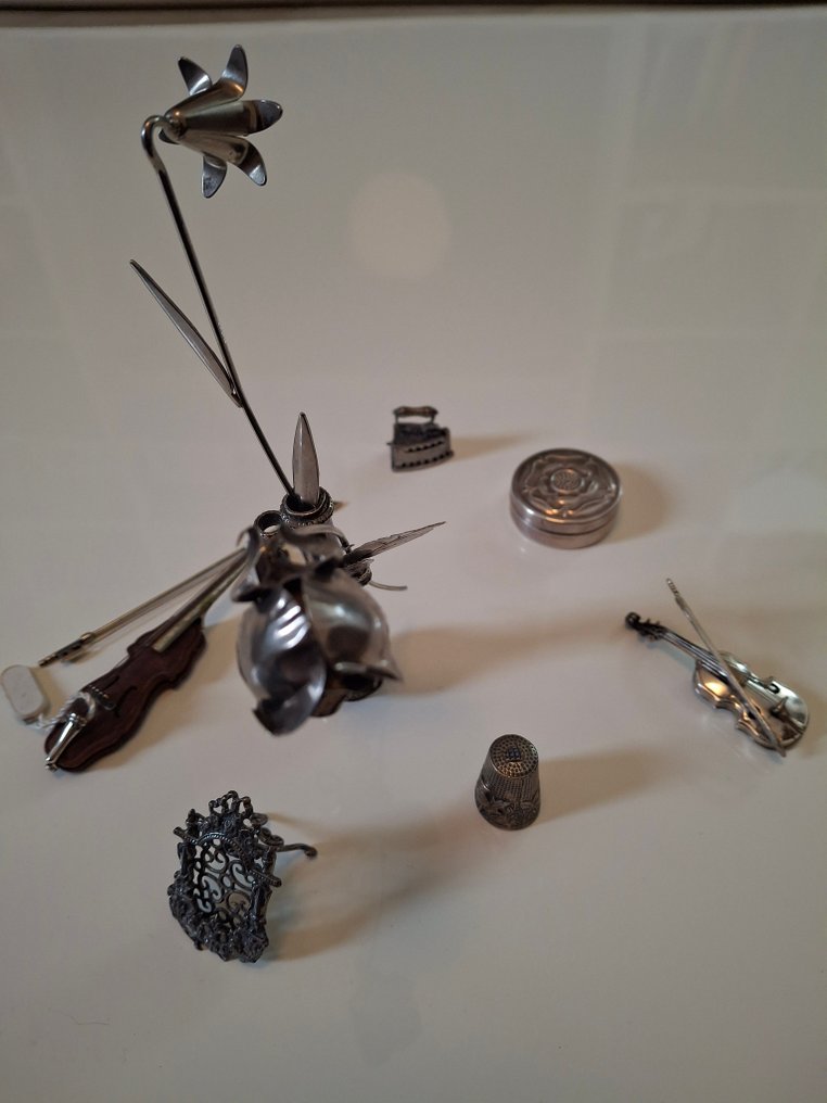 Miniature figure  (9) - Silver #1.0