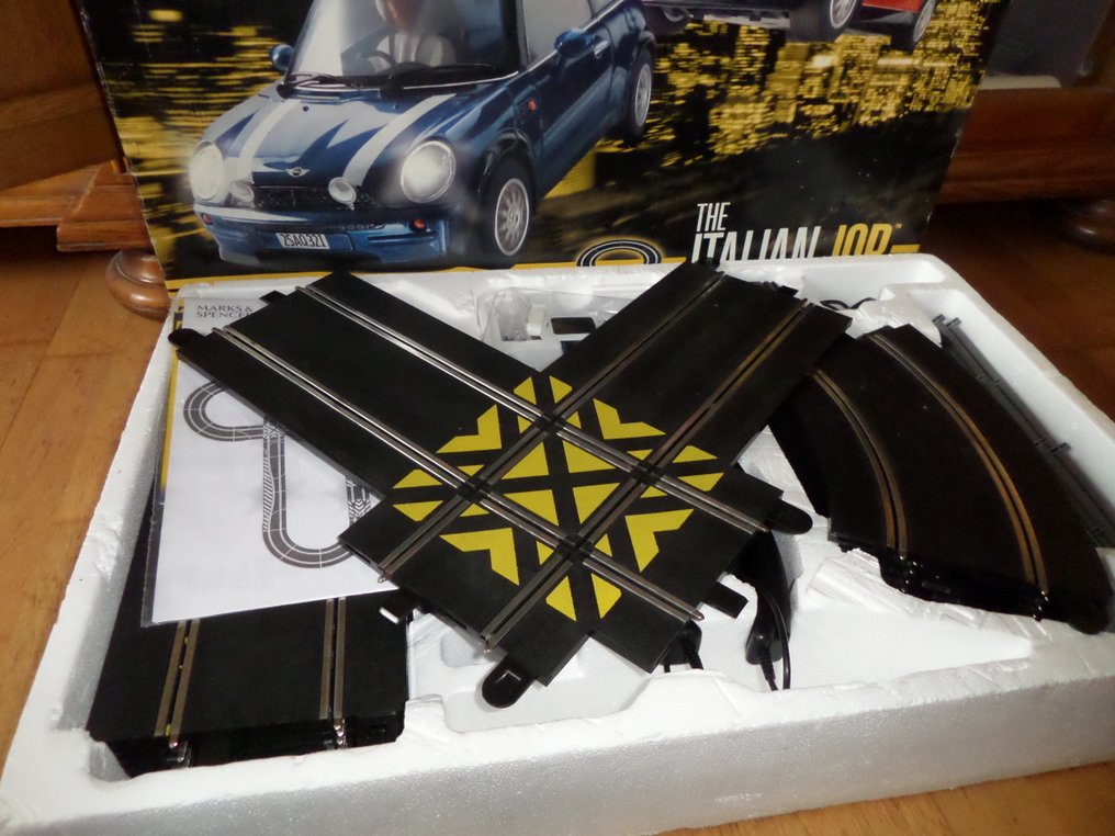 scalextric 1:32 - Model race car - scalextric - Set Italian Job Scalextric BMW MINI Cooper S #1.0