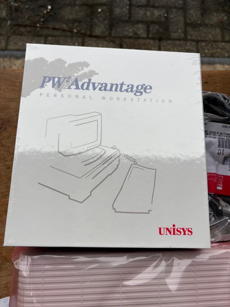 Unisys PW/2 Advantage – NOS keyboard + MS-DOS 4.0 & Windows documentation – 1980s - 电脑 (3) - 原装盒未拆封 #1.0