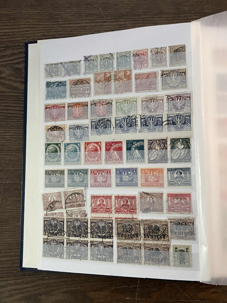 Europe 1918/1999 - Large collection of Poland with many old stamps, BRD 1948 and Berlin 1948 in a Leuchtturm album. #3.2