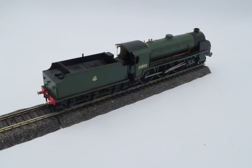 Hornby 00 - R2724 - Ατμομηχανή με όχημα μεταφοράς (1) - Σερ Μελέα de Lile - British Rail #3.2