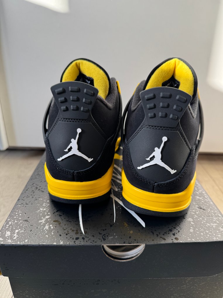 Nike - Air Jordan 4 Retro - Sneakers - Size: EU 41 - New with tags #3.2
