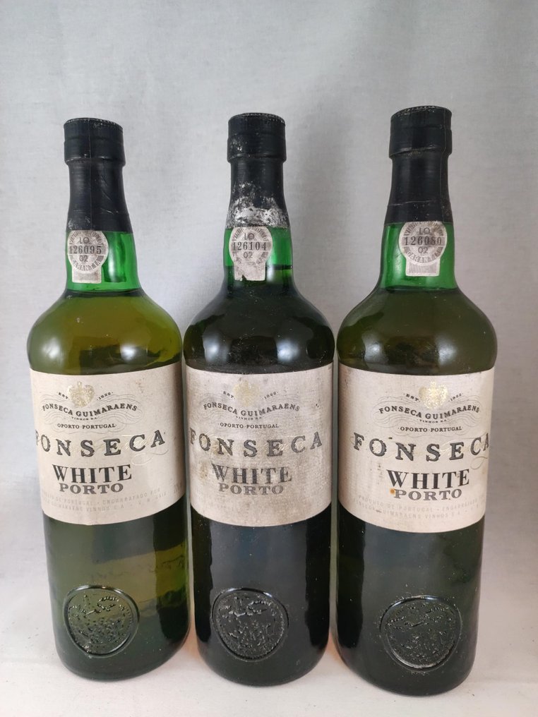Mixed Port: Fonseca White, Warre Cintra Lagrima, Sandeman, Dow's, Silva Reis & Quinta do Estanho - Douro - 9 Flaschen (0,7 l) #1.0