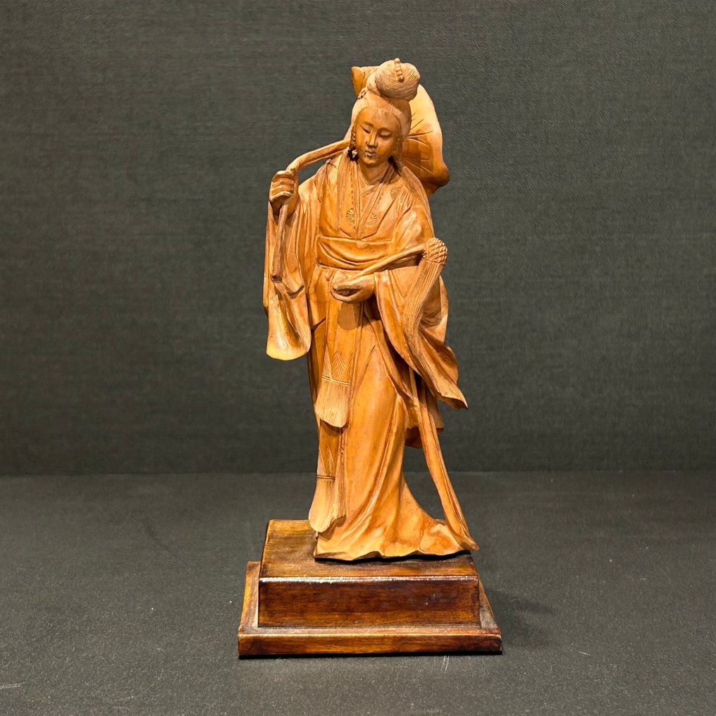 onsterfelijke hofdame - buxus puu - Kiina - Qing Dynasty (1644-1911)  (Ei pohjahintaa) #1.0