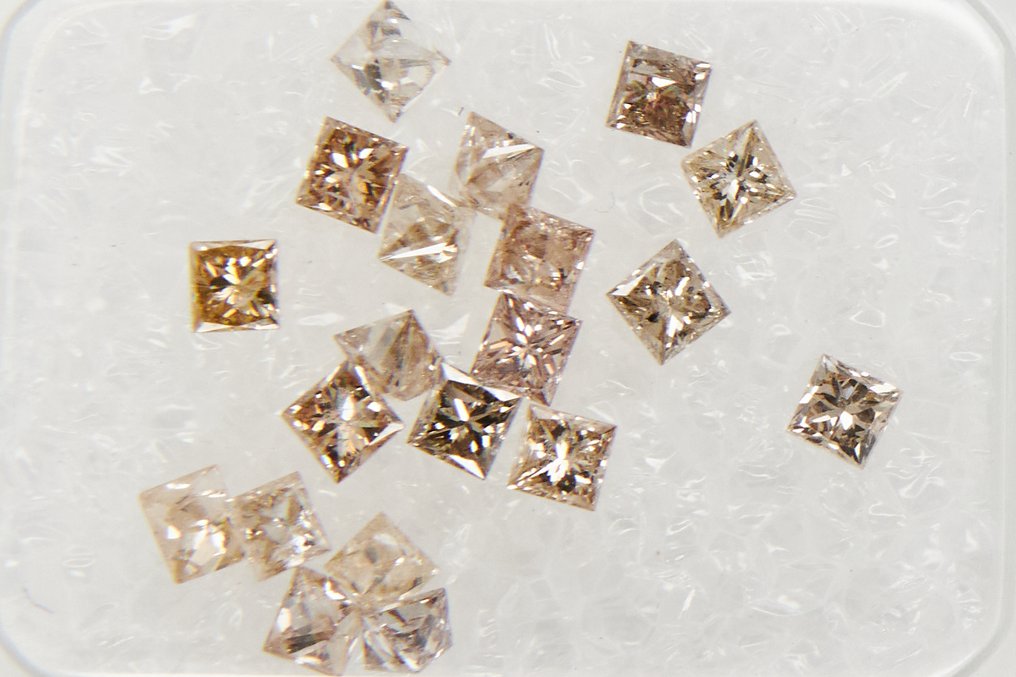 Sin Precio de Reserva - 20 pcs Diamante  (Natural)  - 1.05 ct - Rectángulo - SI1, SI2, I1, I2, I3 - Gem Report Antwerp (GRA) #1.0