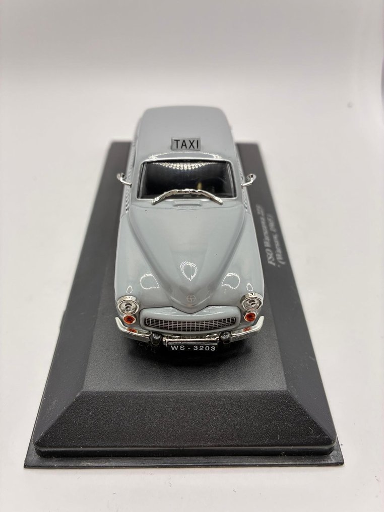 1:43 - Modellino di auto - FSO - Varsavia 223 #1.0