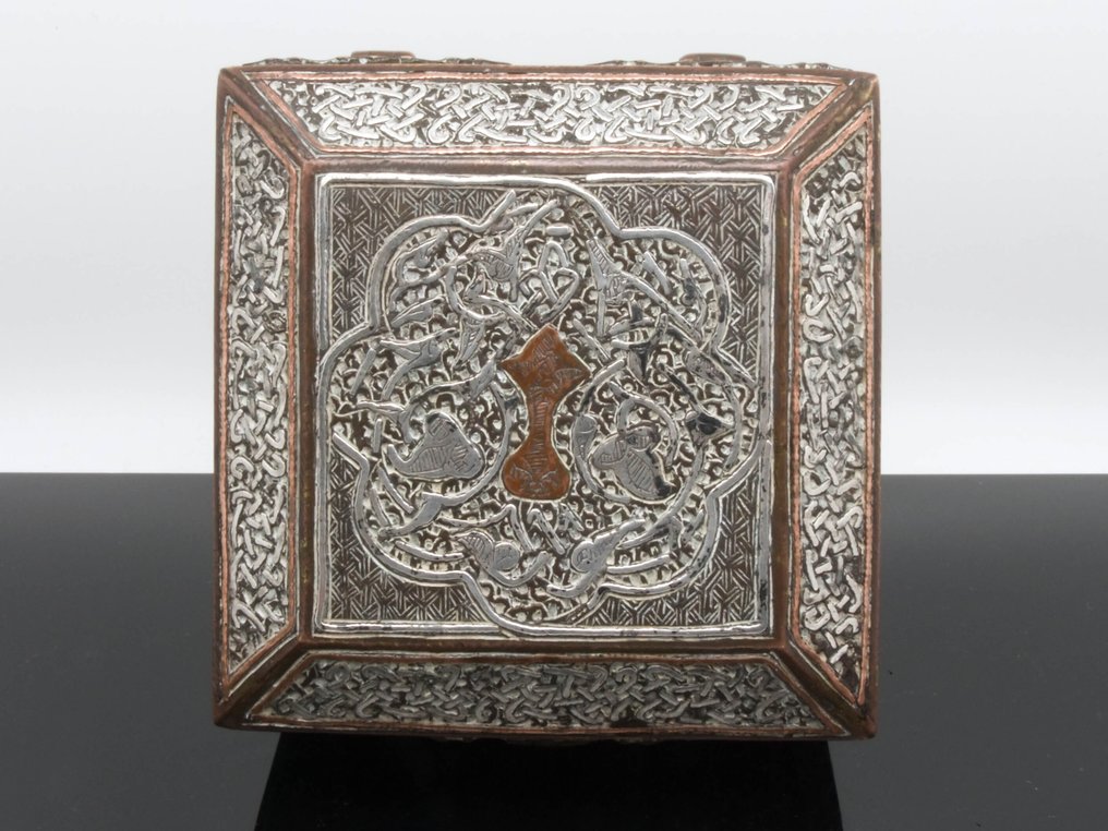 马穆鲁克复兴伊斯兰金属盒——丰富装饰 - 铜/黄铜镀银 - 中东 / 伊斯兰文化圈 - Early 20th century #4.3