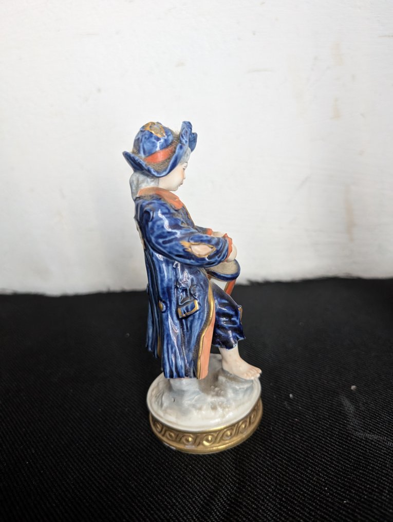 Aelteste Volkstedter - Figurka (3) - Ceramika #4.3