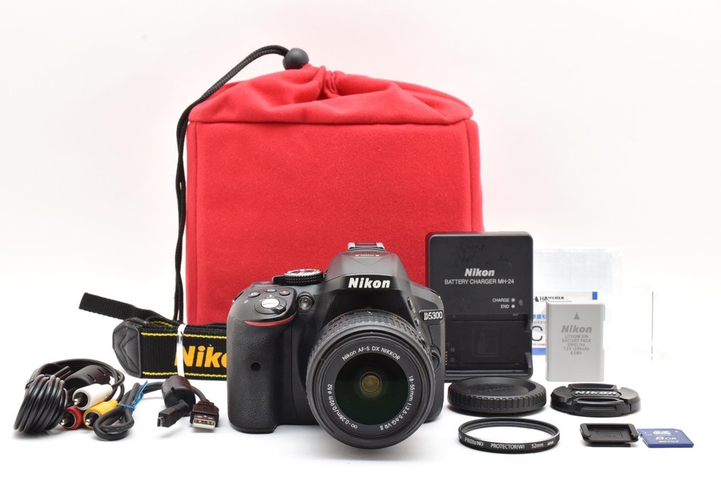 Nikon D5300 + AF-S 3.5-5.6/18-55mm G VR II Digital reflex camera (DSLR) #1.0