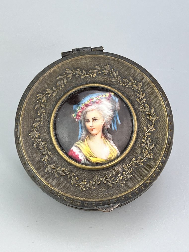 WMF / Geislingen - 盒子 - 镀银金属 - 带有釉面的小型模型 #1.0