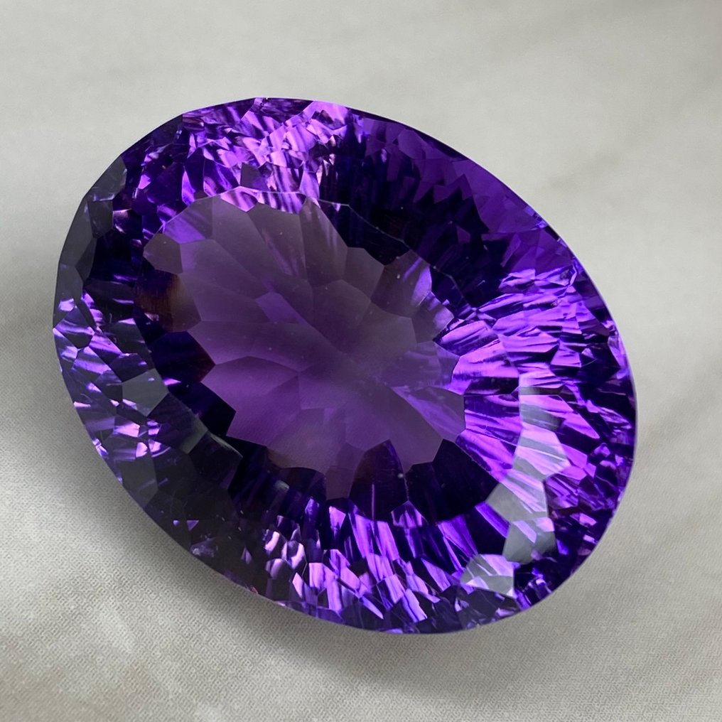 Ingen reservasjonspris Lilla Ametyst - 80.20 ct - Internasjonal forening for fargede edelstener (ICA GemLab) - Eksklusiv presisjonskutting #1.0