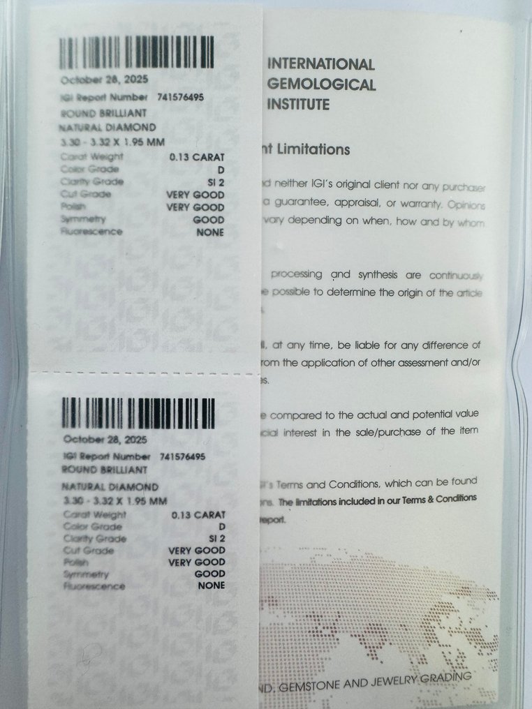 No Reserve Price - 2 pcs Diamond  (Natural)  - 0.26 ct - Round - D (colourless) - SI2 - International Gemological Institute (IGI) - *Matching Pair* #2.1
