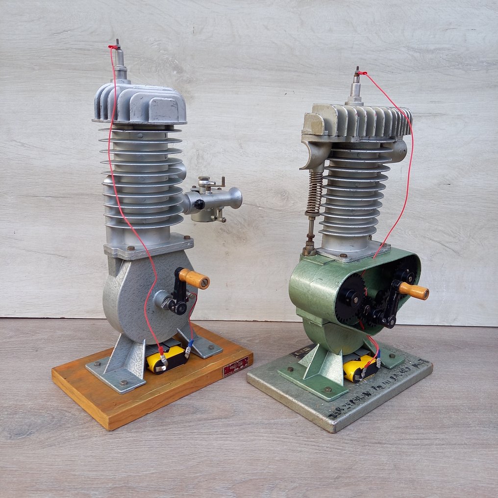 Car part (2) - Biofiz Poland, Factory of teaching aids in Poznań - SV four-stroke engine and two-stroke engine with carburetor - 1970-1980 #4.3