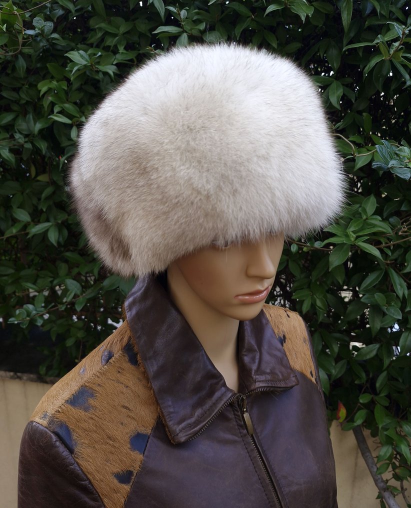 Artisan Furrier - Hut (1) - Fuchs #1.0