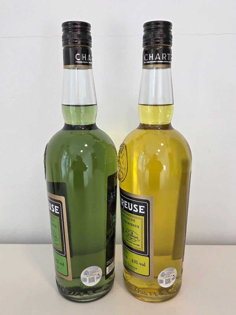 Chartreuse - Santa Tecla - 700th anniversary Santa Tecla Verte/Green + Jaune/Yellow   - b. 2022  - 700ml - 2 flessen #2.1