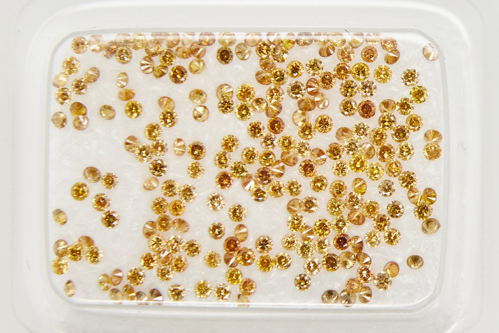 Senza prezzo di riserva - 221 pcs Diamante (Naturale) - 1.08 ct - Rotondo - SI1, SI2, I1, I2, I3 - Gem Report Antwerp (GRA) #2.1