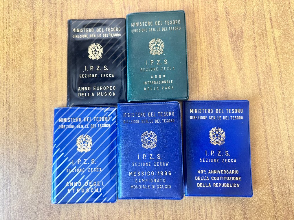 意大利,共和国 500 Lire Commemorative anni vari (5 monete) (没有保留价) #1.0