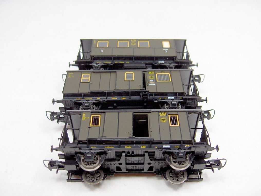 Roco H0 - 44801/44809/44805 - Model train passenger carriage (3) - 3 train carriages - DR (DRB) #4.3