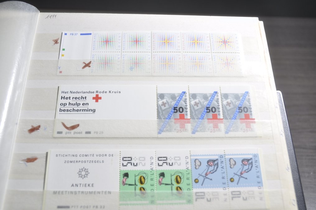 Ολλανδία  - Συλλογή με 100 αυθεντικά βιβλιαράκια γραμματοσήμων σε αποθεματικά λευκώματα (222 φωτογραφίες) #2.1
