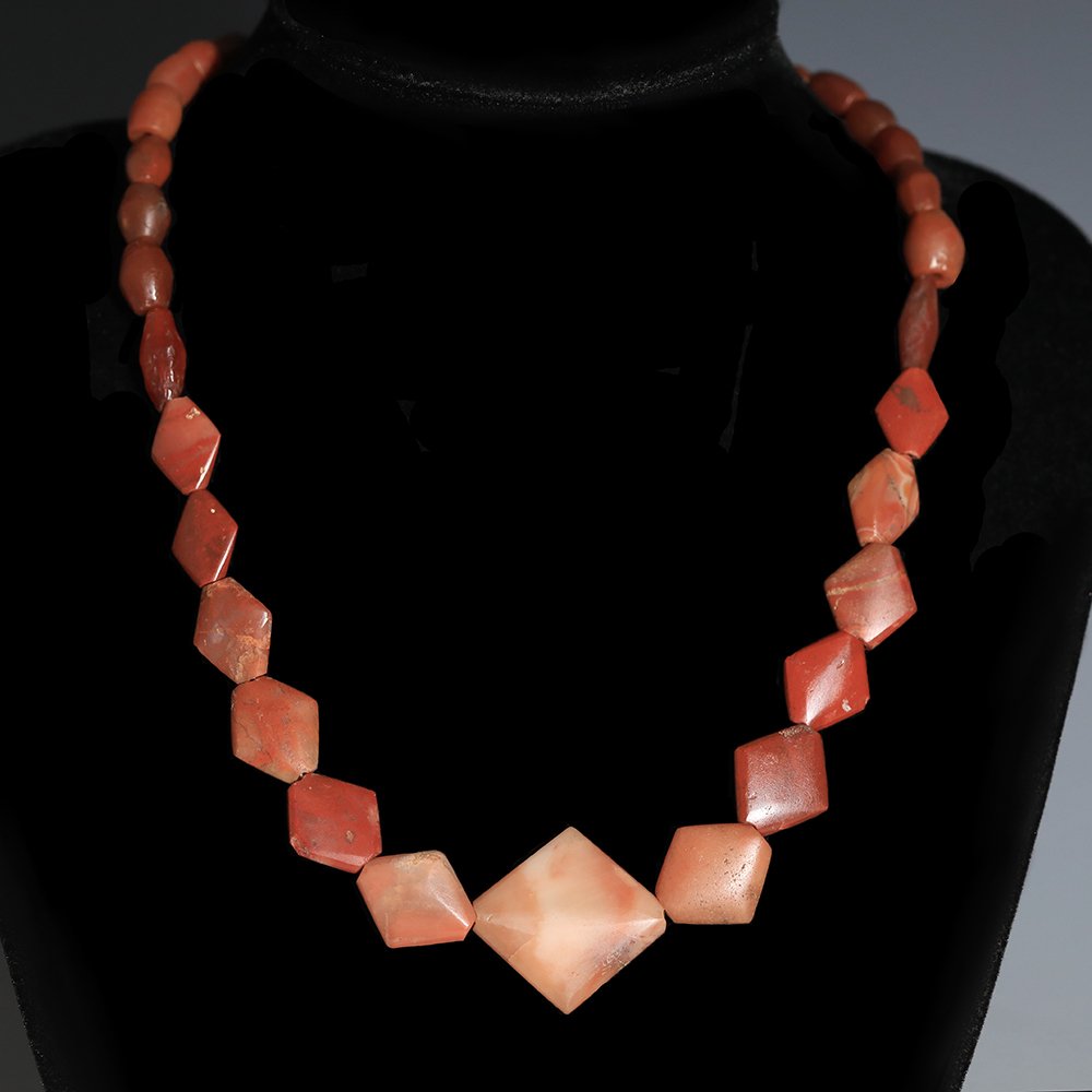 Länsi-aasialainen Karneoli, Jaspis, ja Agate Helmikoristeinen kaulakoru #1.0