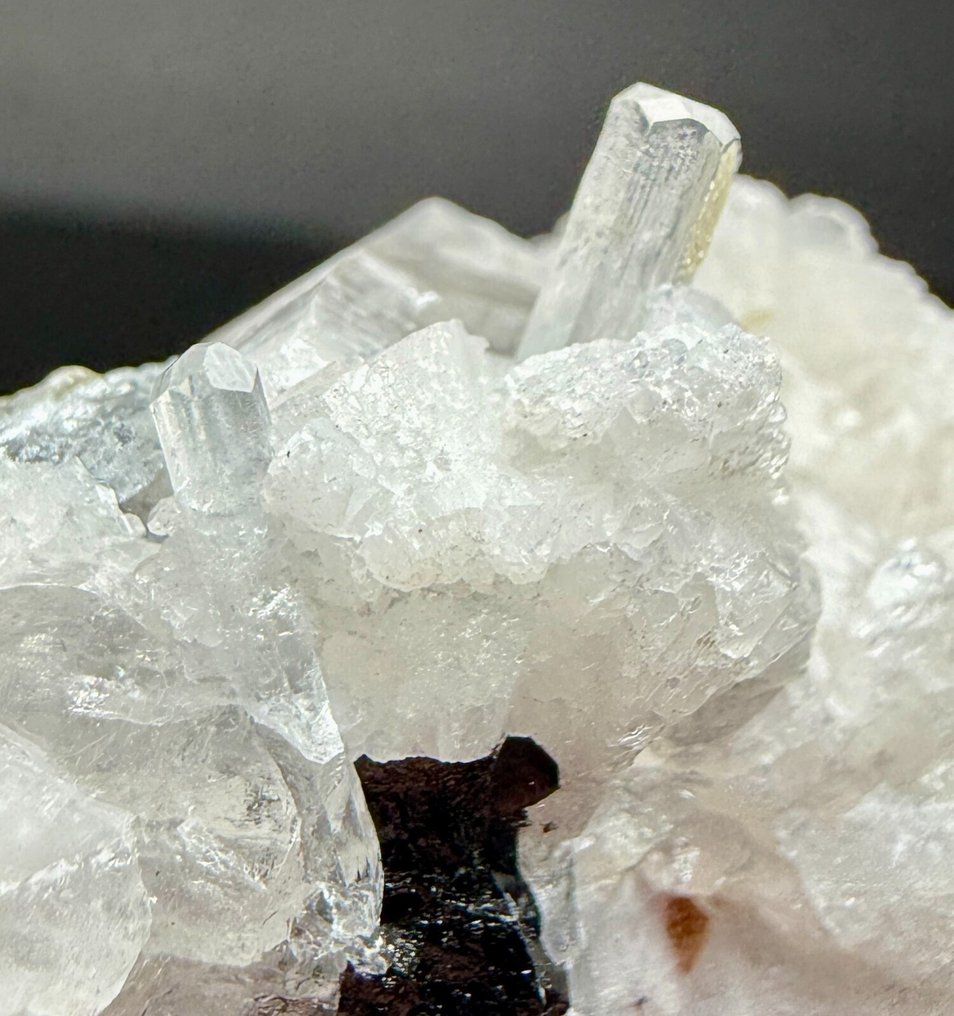 Aquamarine Crystal cluster - Height: 44 mm - Width: 40 mm- 40 g - (1) #4.3