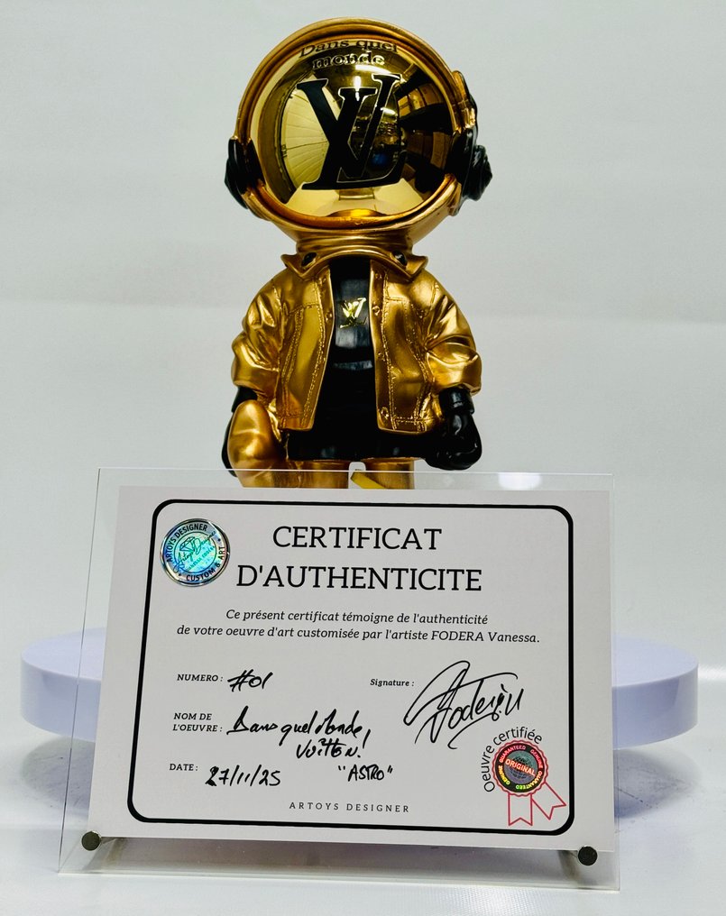 Vanessa Fodera (1981) - Astro Louis Vuitton / DANS QUEL MONDE VUITTON - xxl Astro #3.2