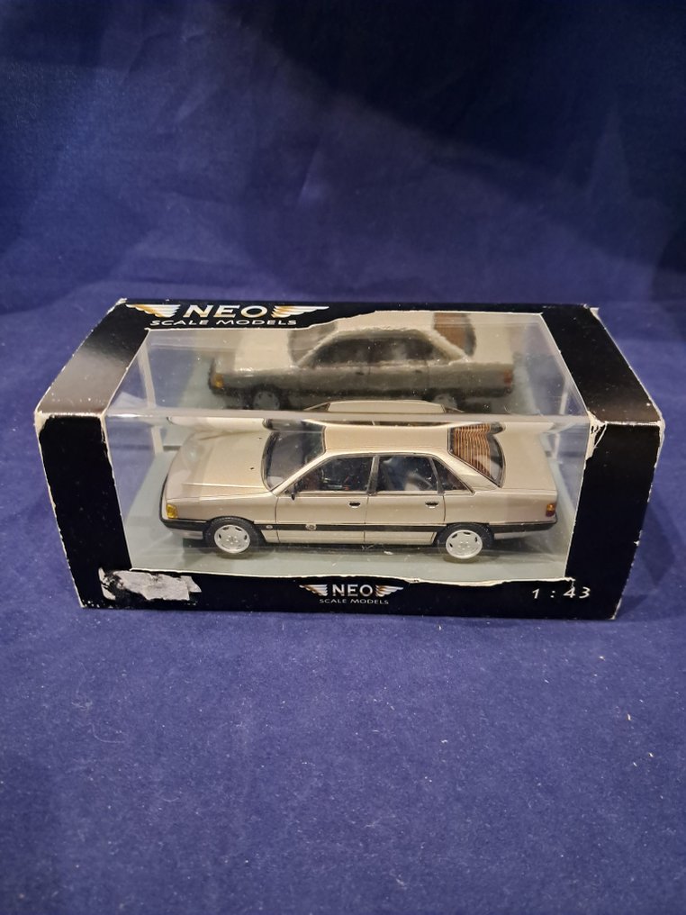 NEO 1:43 - Model samochodu - Audi 100 typ 44 #1.0