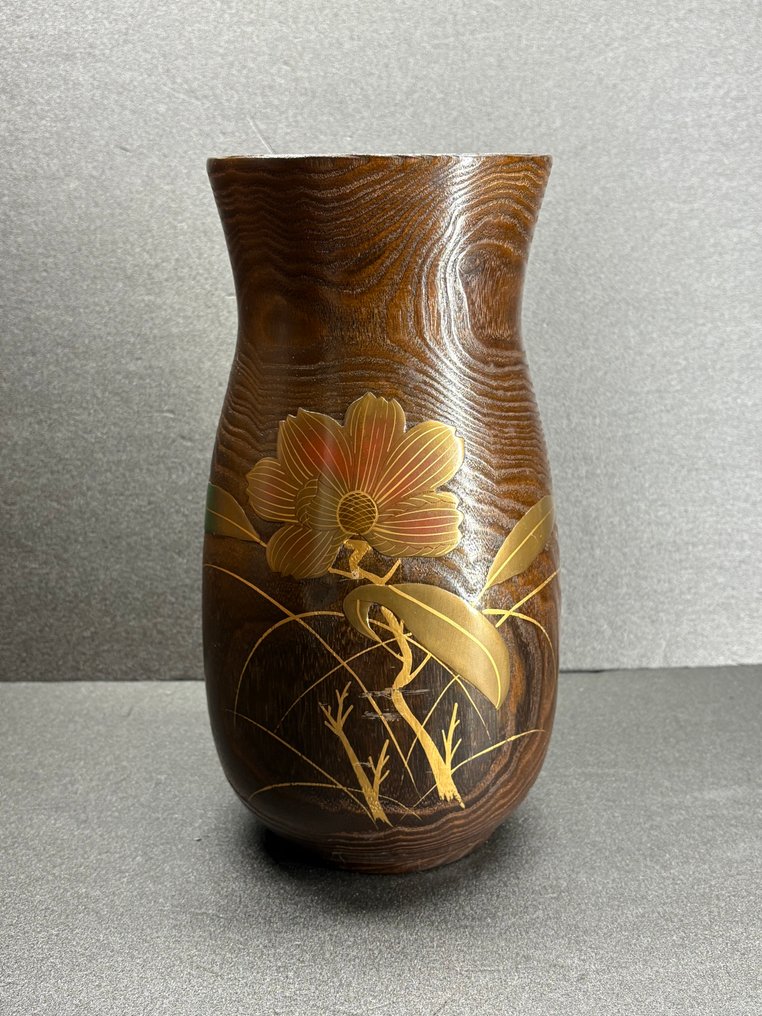 【几乎全新】金泽产桐制花器，配蒔絵装饰（金泽产桐制花器・蒔絵装饰付） – - 黄铜色, 木 - 日本 - Shōwa period (1926-1989) #1.0