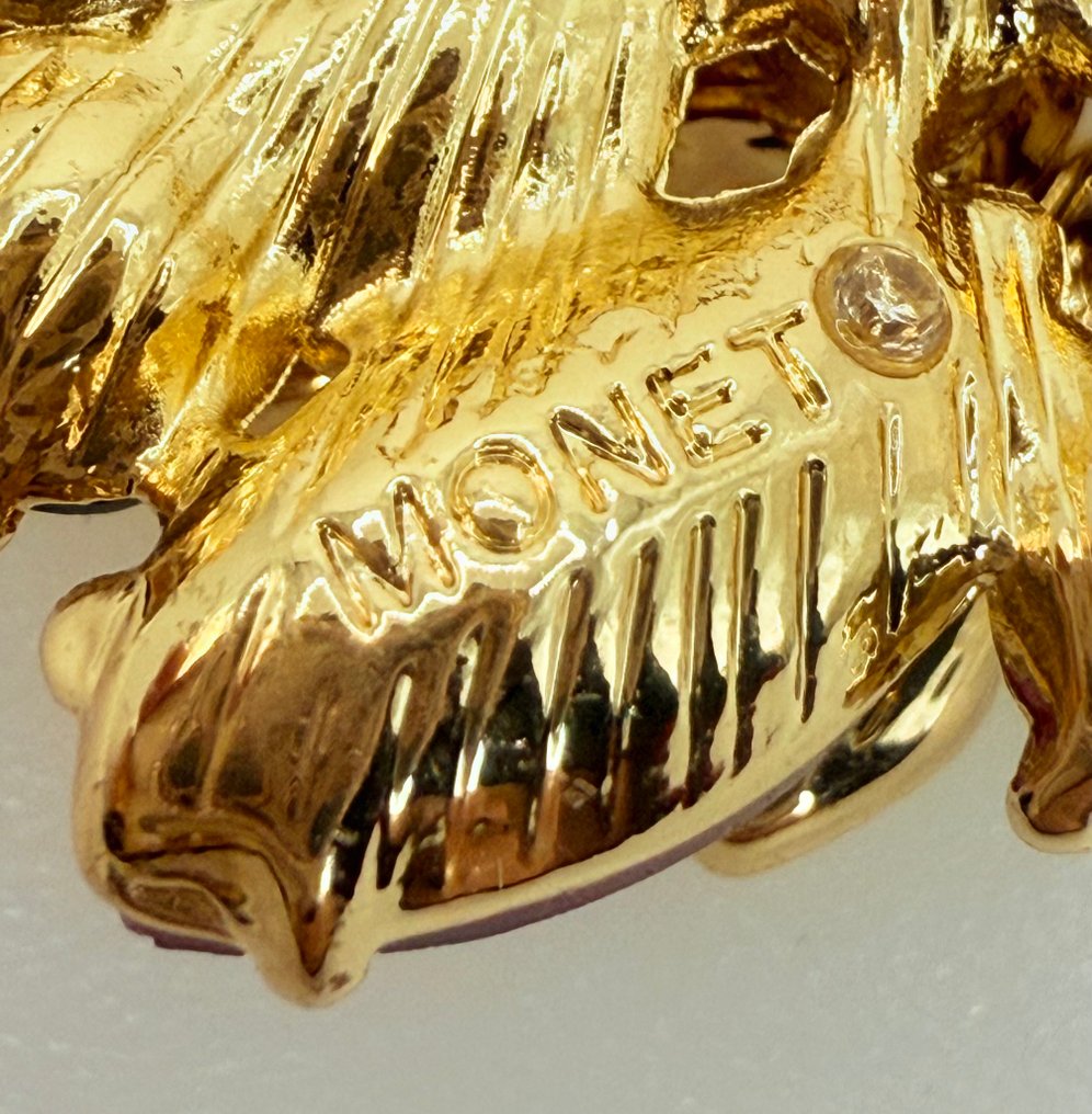 Monet - Conjunto de Dois: Guirlanda de Natal com Pedras Multicoloridas e Poinsettia de Natal NIB (Ambos - Pregadeira #4.3