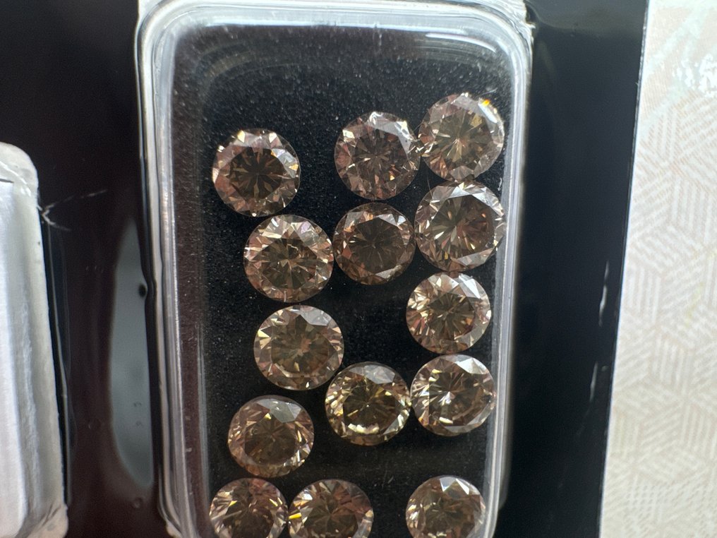 没有保留价 - 14 pcs 钻石 (天然色彩的) - 3.33 ct - 圆形 - Fancy 黄色, 棕色 - SI2 微内含二级, VVS1 极轻微内含一级 - 以色列宝石中心(G.C.I.) #3.2