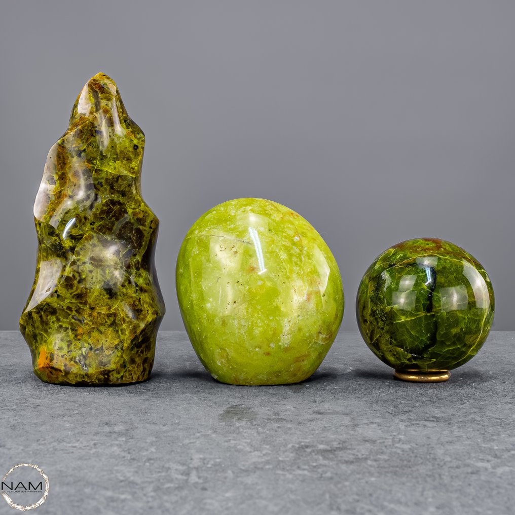 Set di opale verde esclusivo Fiamma, forma libera e sfera nella loro forma di espressione più potente- 1425.24 g - (3) #4.3