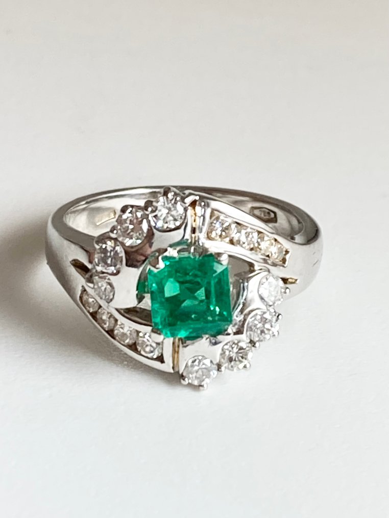 DD Gioielli - Stapelring - 18 kt Weißgold - 1.42ct. tw. Smaragd - Diamant #1.0