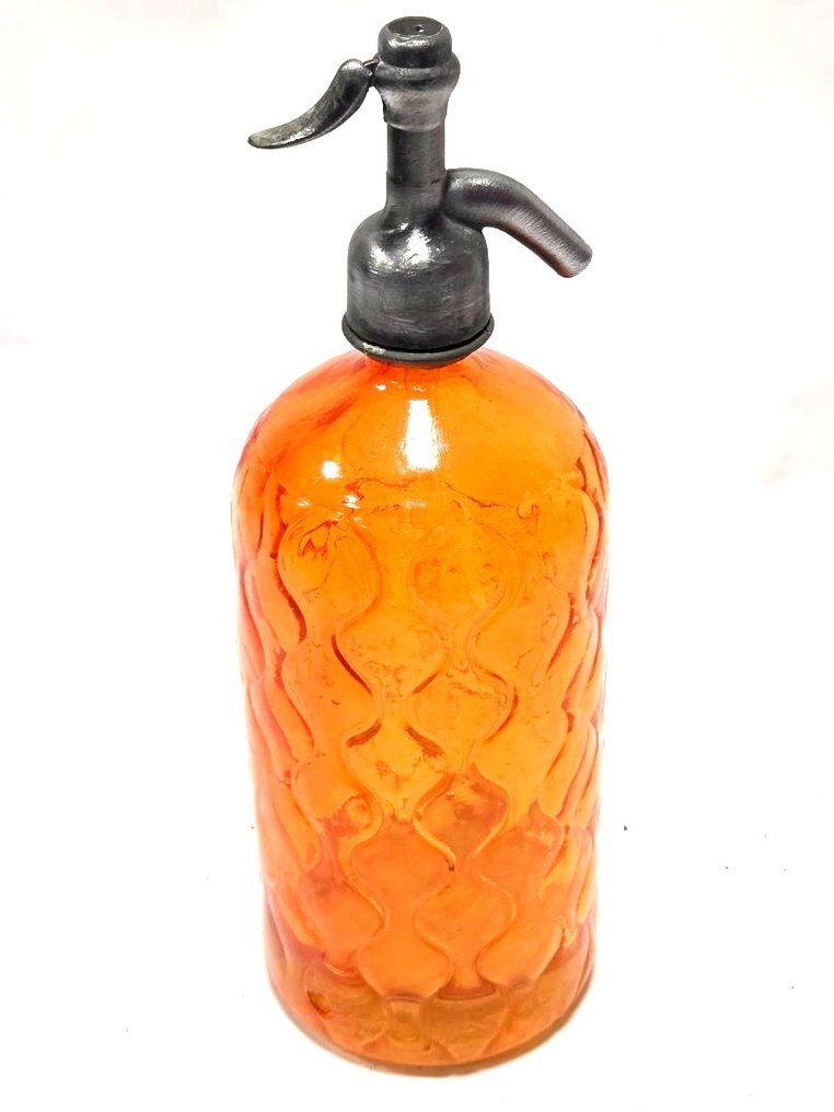 瓶子 - 带铅水龙头的雕刻橙色虹吸管 #3.2