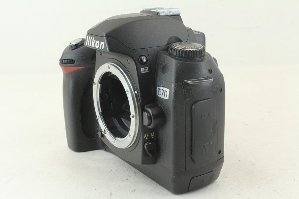 Nikon D70｜AF Nikkor 35-105mm F/3.5-4.5｜AF Nikkor 70-210mm F/4 Digital camera #2.1