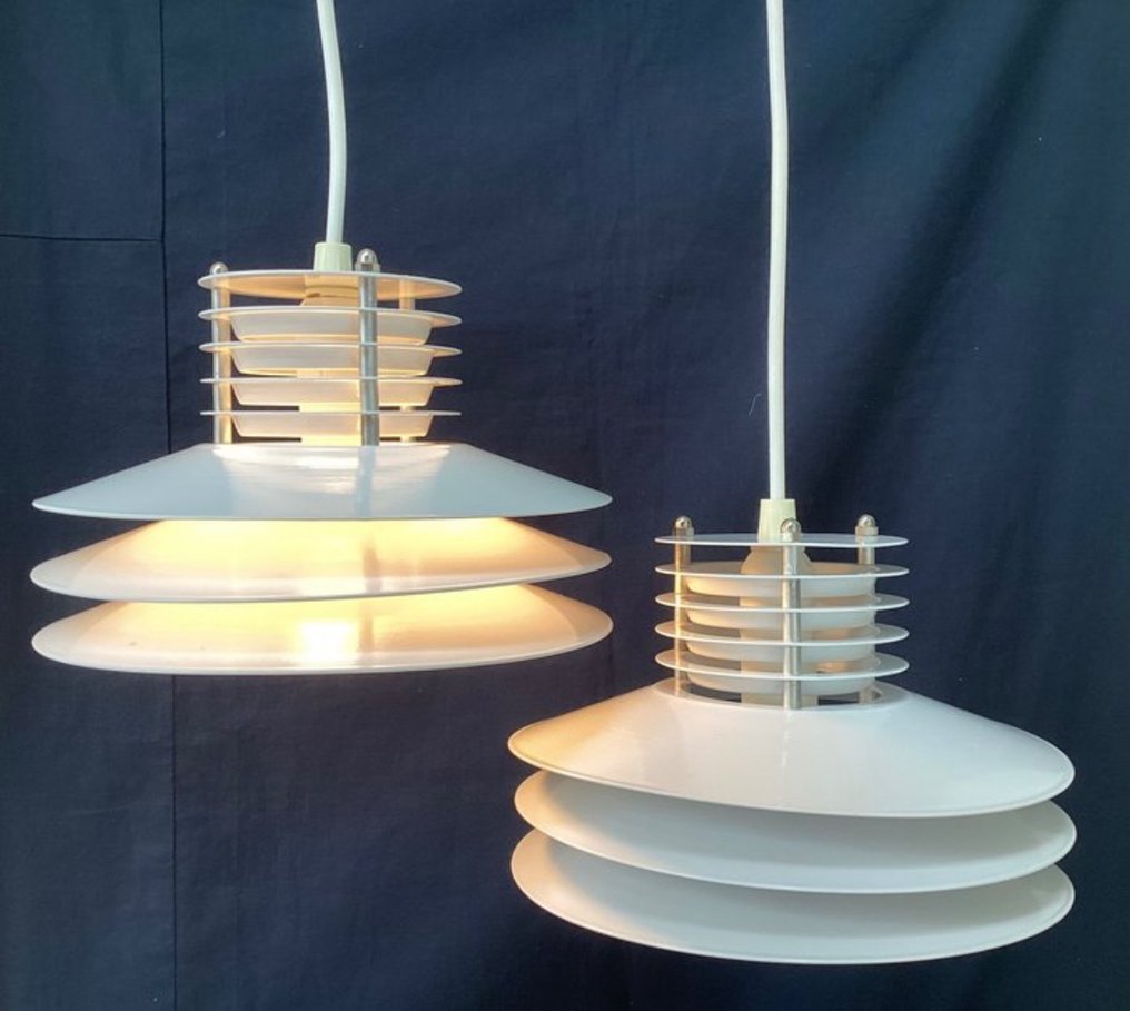 Lamp (2) - Iron #1.0