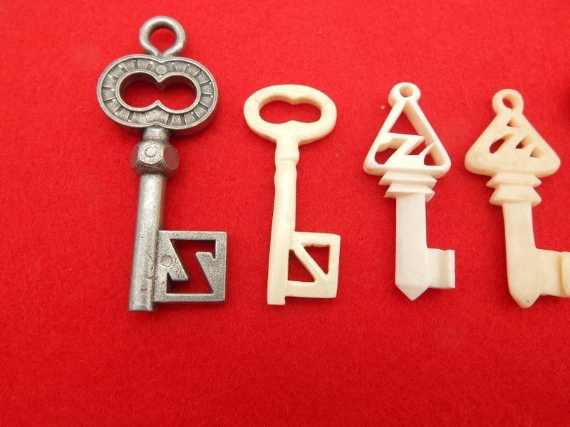 Ukendt - Badge - franc maconnerie masonic keys for 4th degree AASR REAA - 20. - sidst i #1.0