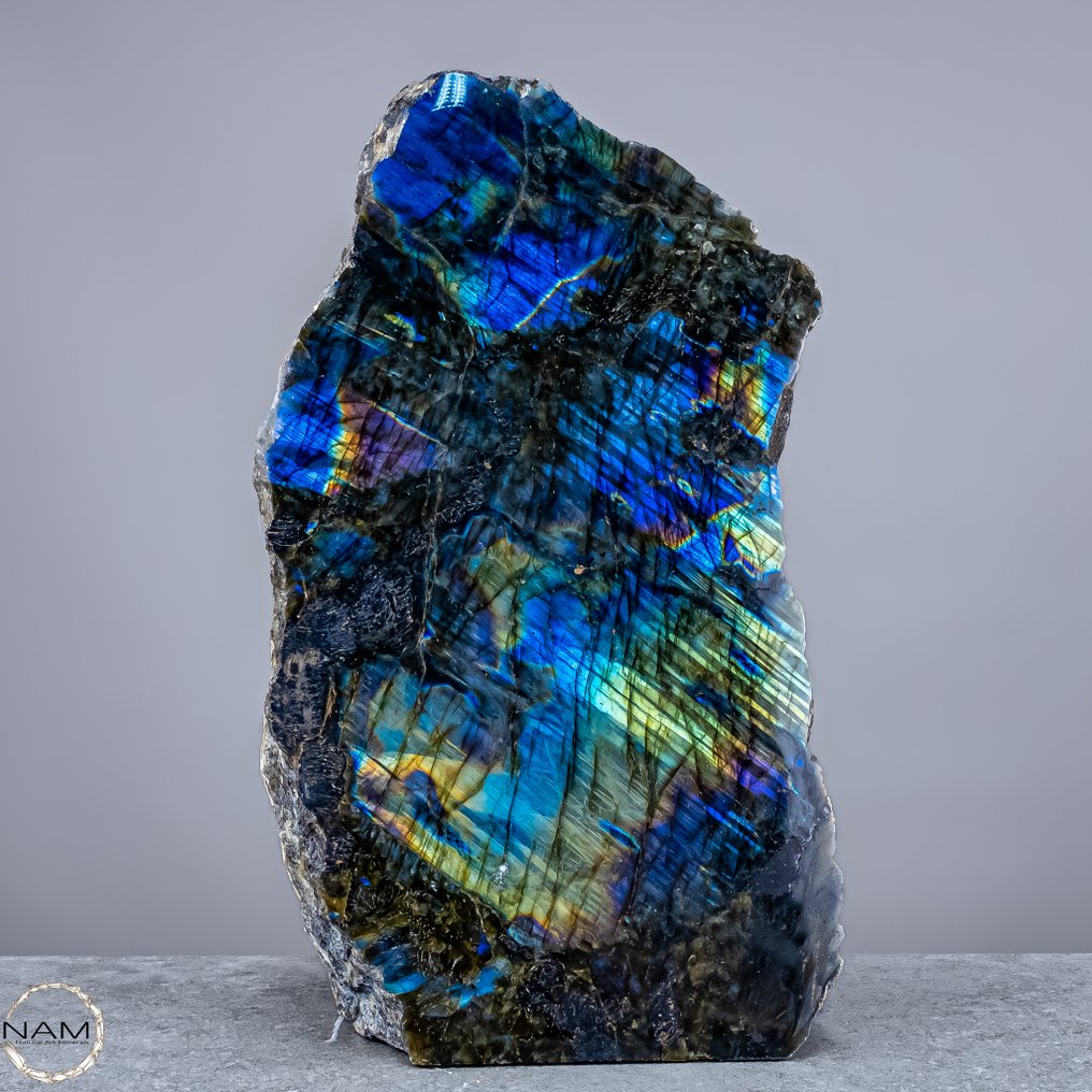 Μεγαλοπρεπής λαβραδορίτης από τη Μαδαγασκάρη – Το παιχνίδι του Βόρειου Φωτός σε πέτρα αποτυπωμένο- 5941.36 g #4.3