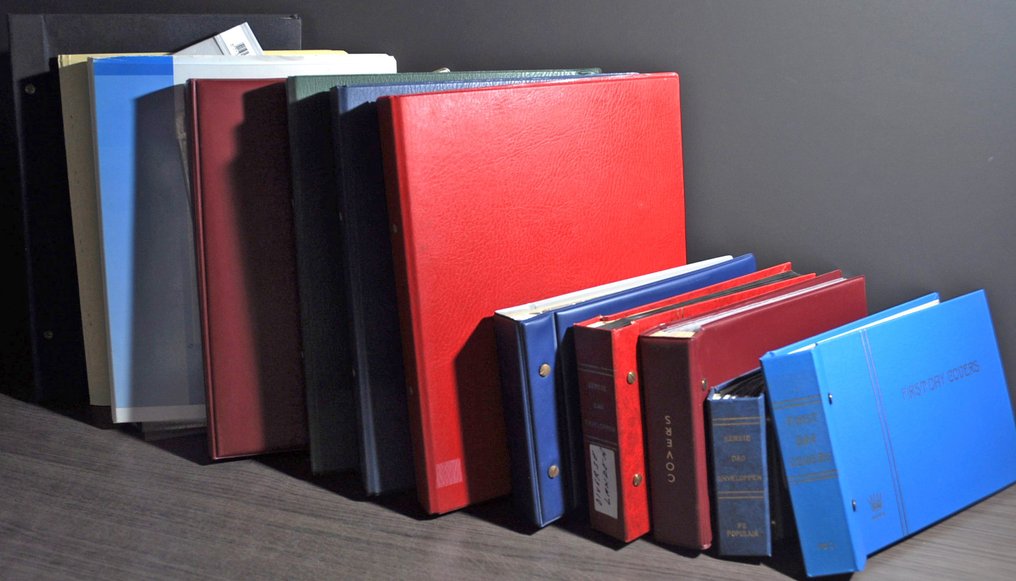 World  - A large box full of 100-den FDCs, PWSs, covers, and more, in various albums (279 photos). #1.0