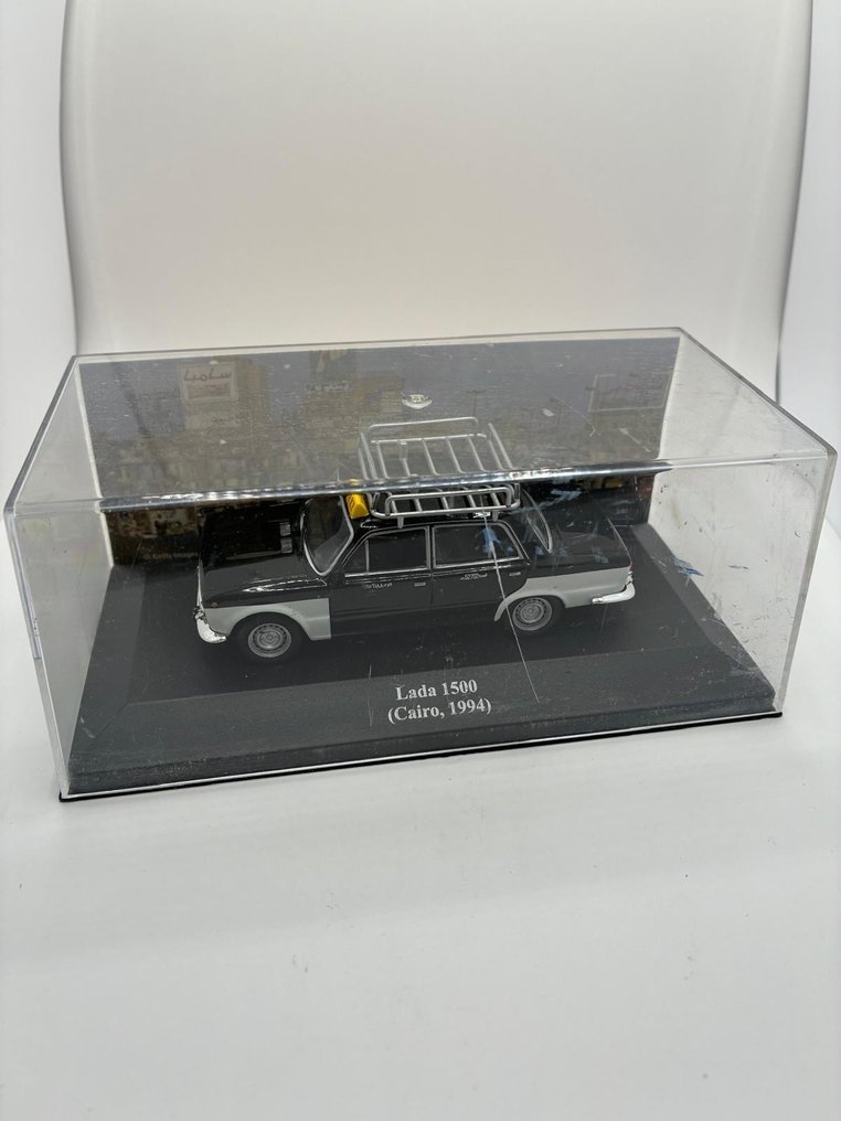 1:43 - Model car - LADA - 1500 #4.3