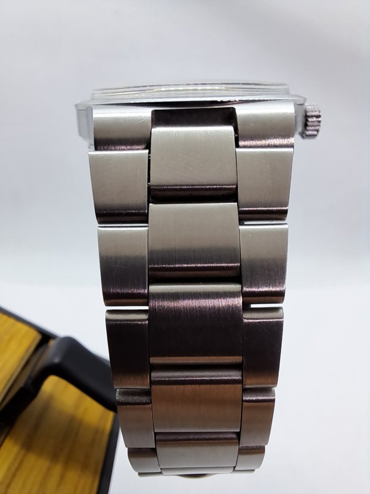 Omega - Genève  - Ref. 166.0173 - Cal. 1012 - Men - 1970-1979  #1.0