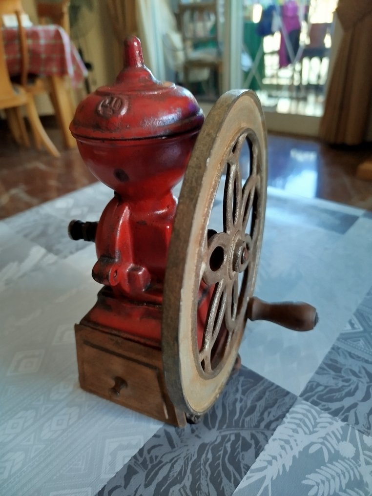 Μύλος καφέ - Χυτοσίδηρος - 1940 αυθεντικό #1.0