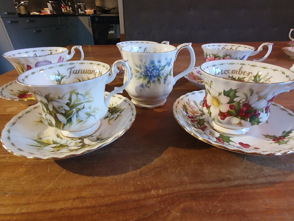 Royal Albert - Csésze és csészealj (6) - Flowers of the Month - Porcelán, Máz, Aranyozott #3.2